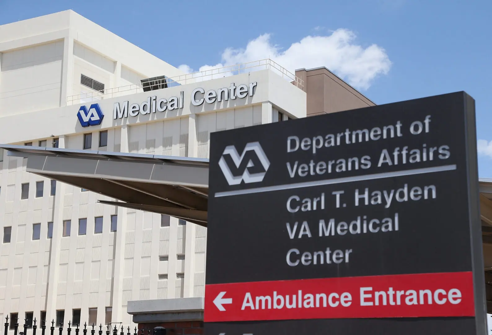 PHOENIX, AZ - MAY 08:  Exterior view of the Veterans Affairs Medical Center on May 8, 2014 in Phoenix, Arizona. The Department of Veteran Affairs has come under fire after reports of the deaths of 40 patients forced to wait for medical care at the Phoenix VA hopsital.  (Photo by Christian Petersen/Getty Images)